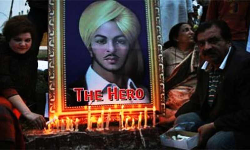 Description: Passing the roundabout near Shadman Colony, one is reminded of the struggle by citizens to rename it Chowk Bhagat Singh.